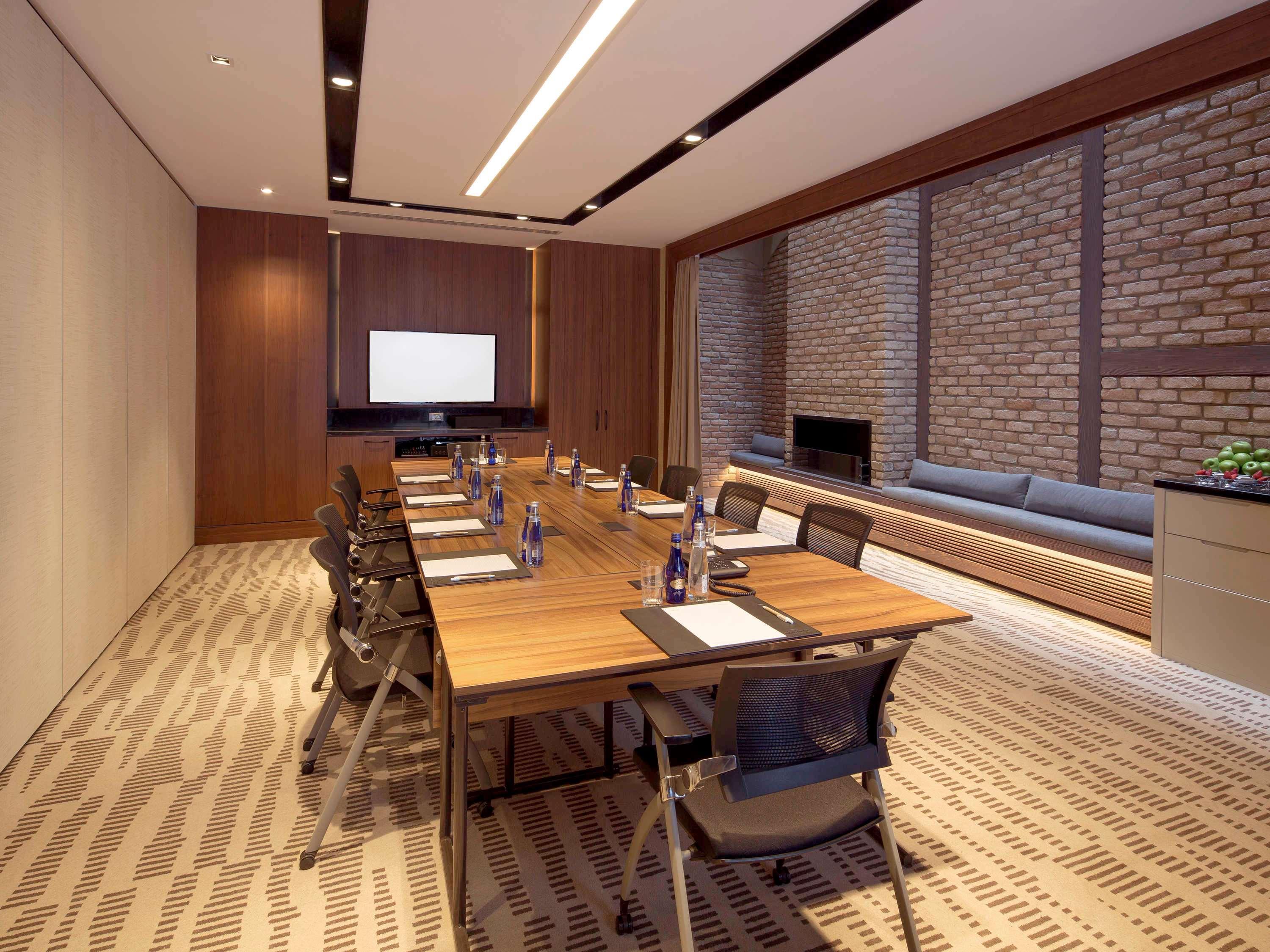 Moevenpick Istanbul Hotel Golden Horn Exteriér fotografie Meeting room
