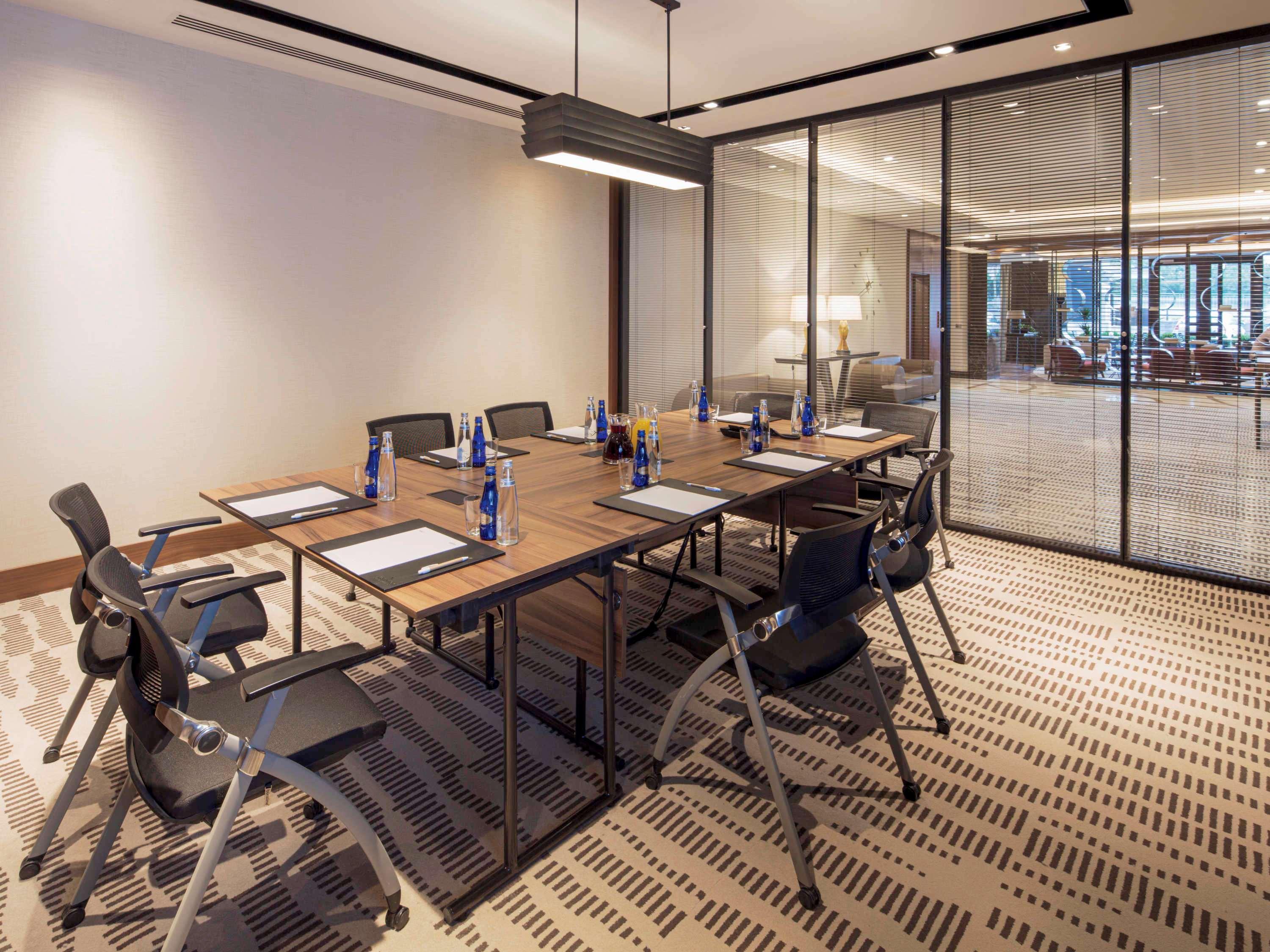 Moevenpick Istanbul Hotel Golden Horn Exteriér fotografie Meeting room