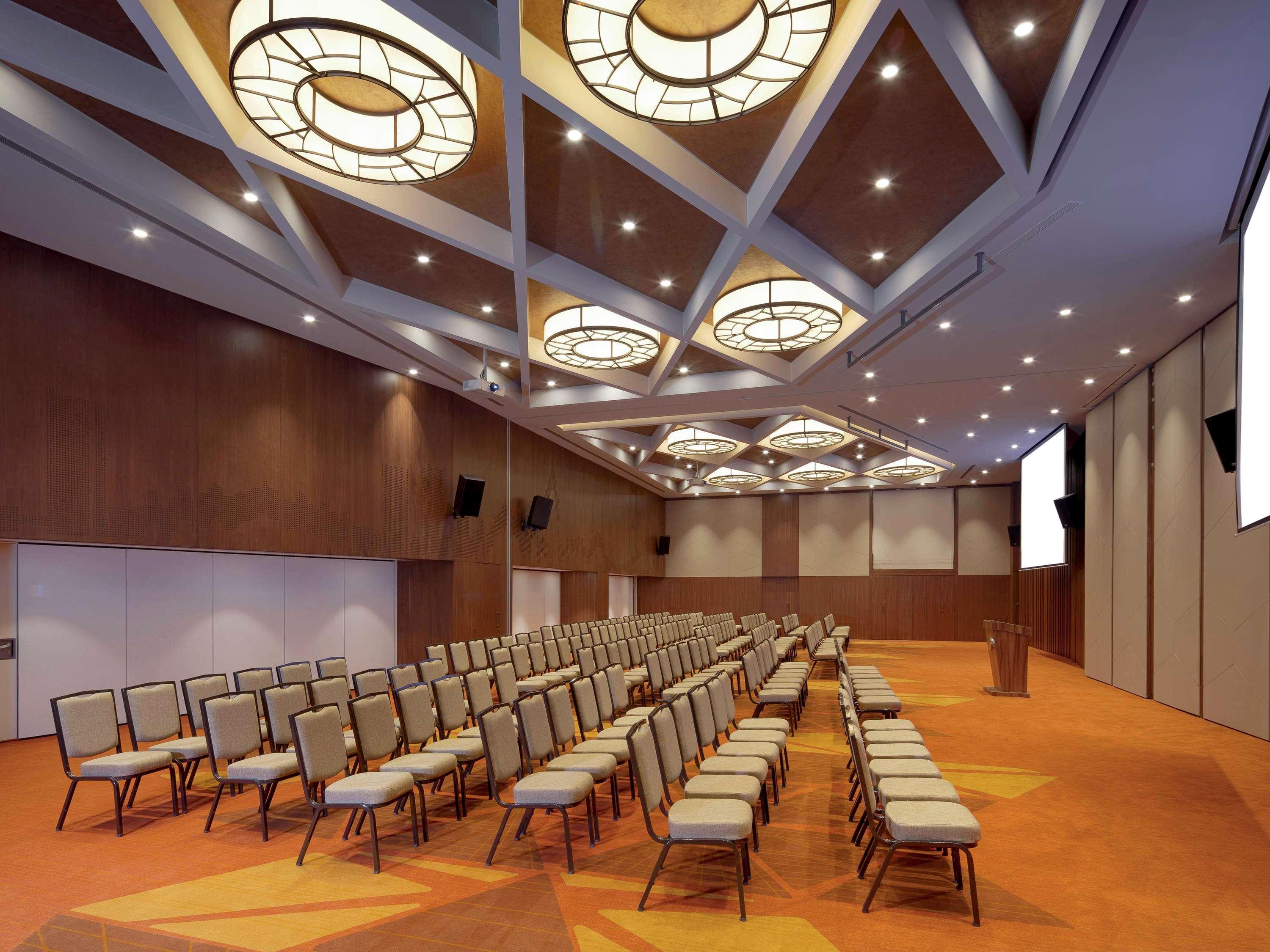 Moevenpick Istanbul Hotel Golden Horn Exteriér fotografie The ballroom