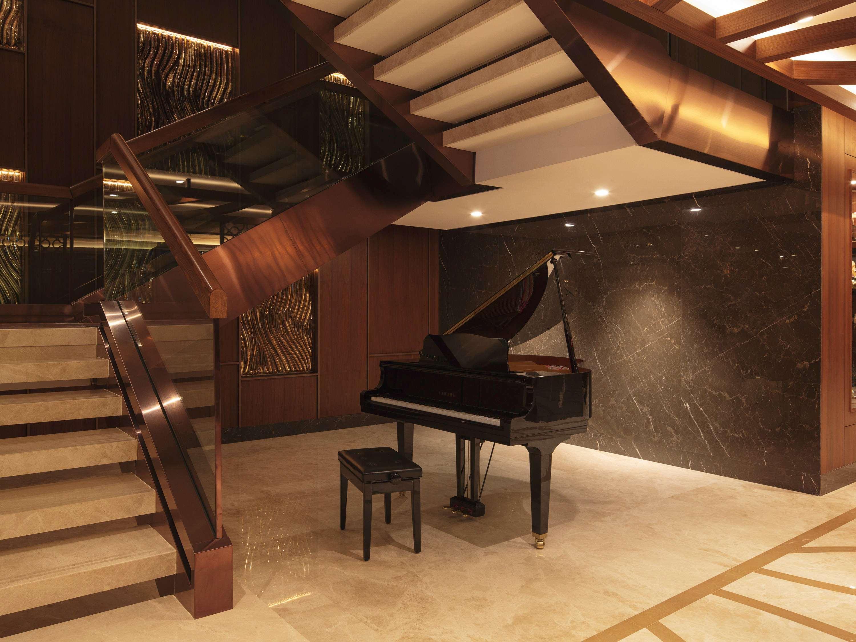 Moevenpick Istanbul Hotel Golden Horn Exteriér fotografie The piano in the lobby of the hotel