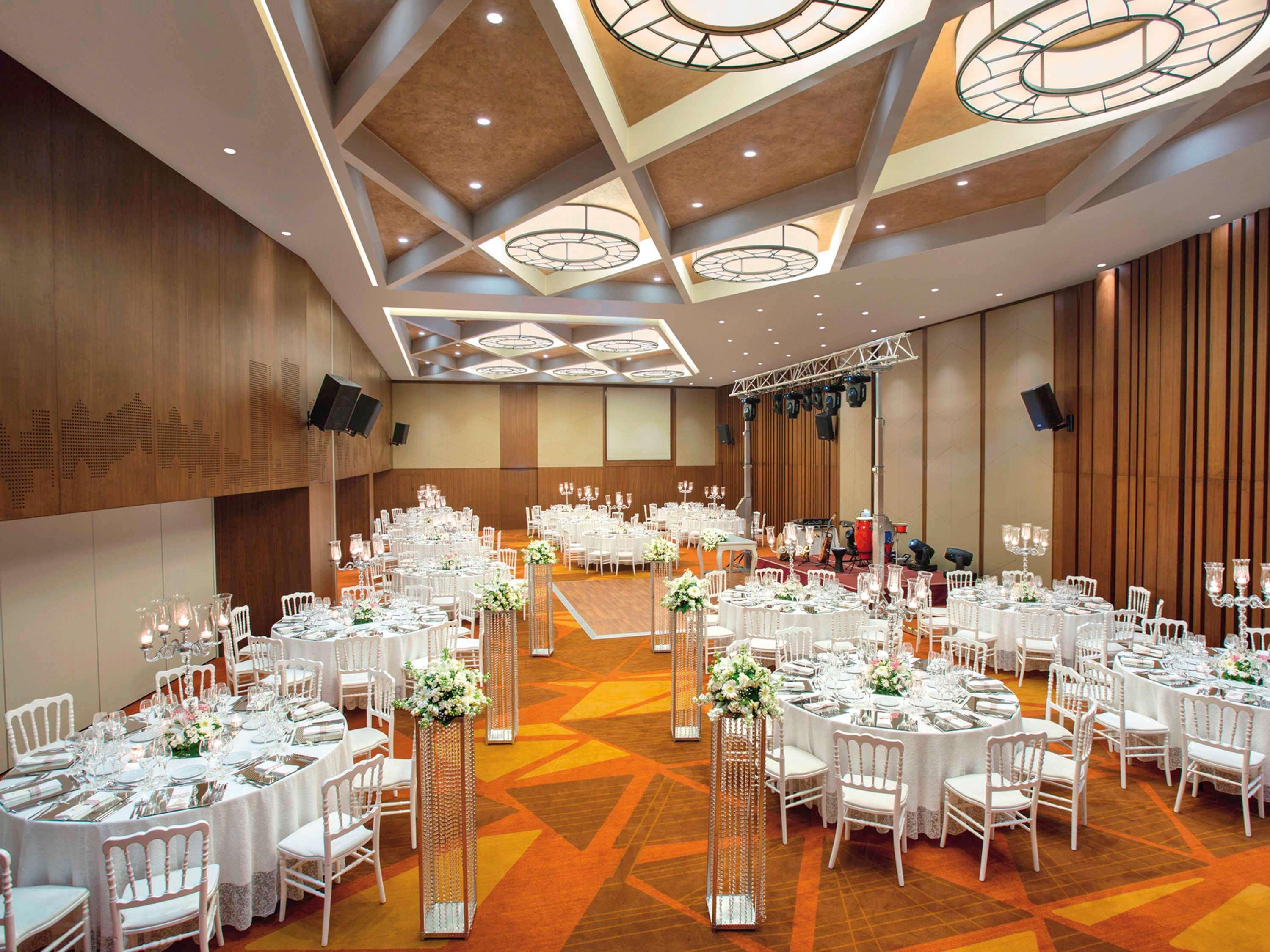 Moevenpick Istanbul Hotel Golden Horn Exteriér fotografie The ballroom